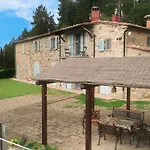 In Mit Beheiztem Whirlpool By Interhome Feriehus Montecastelli Pisano
