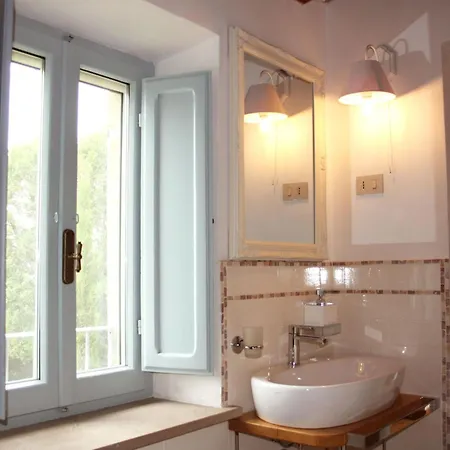 Prázdninový dům In Mit Beheiztem Whirlpool By Interhome