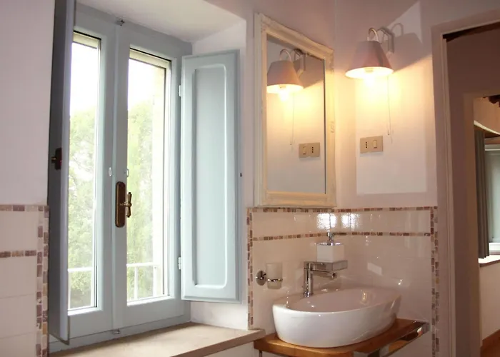 Prázdninový dům In Mit Beheiztem Whirlpool By Interhome