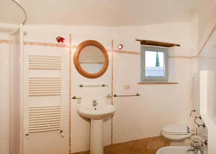 Prázdninový dům In Mit Beheiztem Whirlpool By Interhome